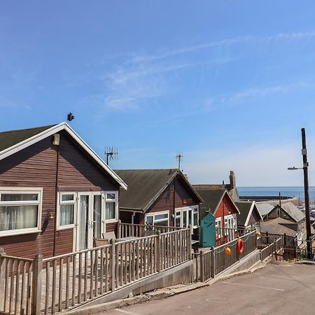 Granny'S Teeth Villa Lyme Regis Bagian luar foto